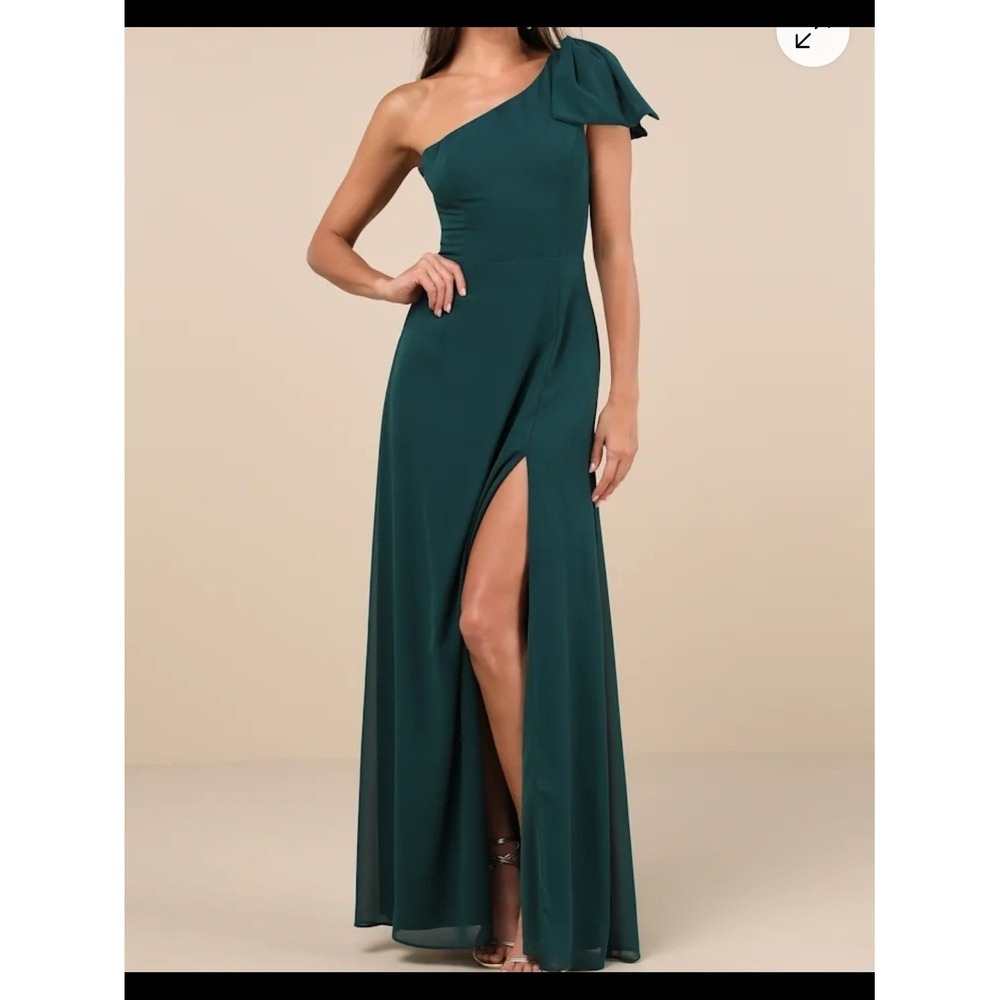 Lulu's One-Shoulder Emerald Green Evening Gown